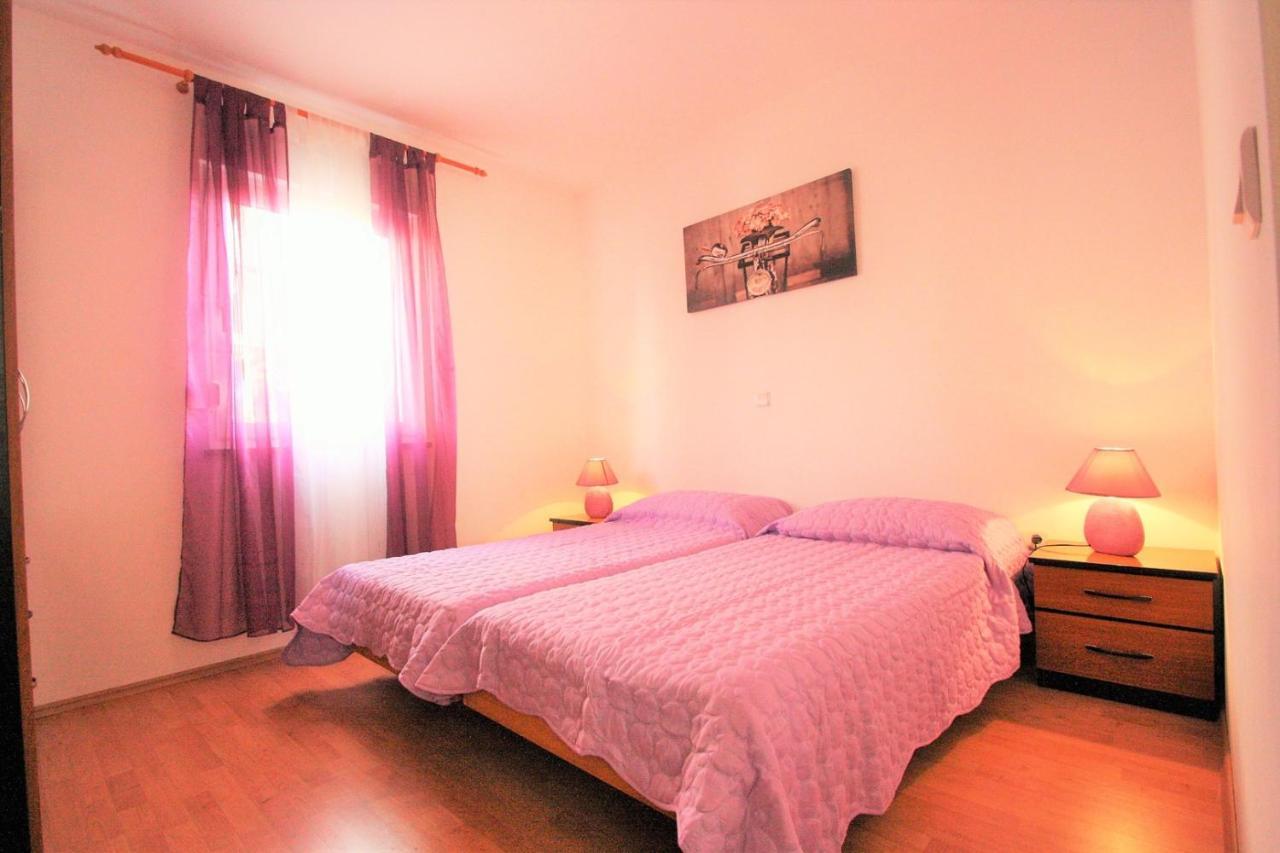 Apartment Mendikovic Poreč Exterior foto